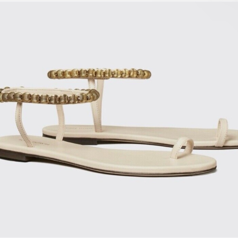 🩴 Elegant Cream and Gold Women's Sandals